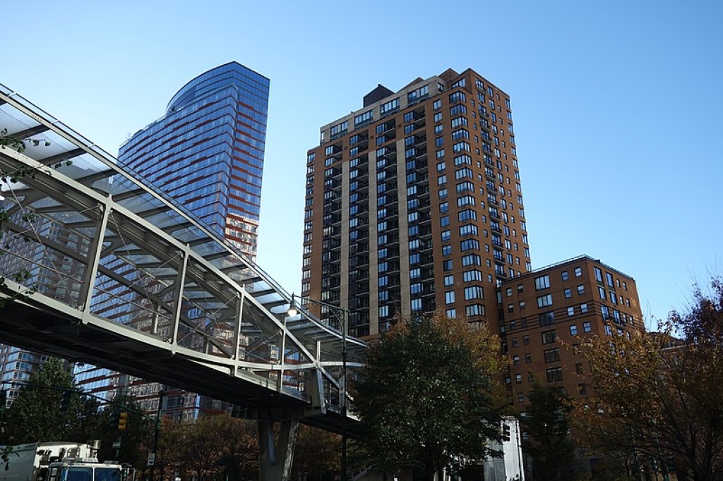 Robert R. Douglass Bridge