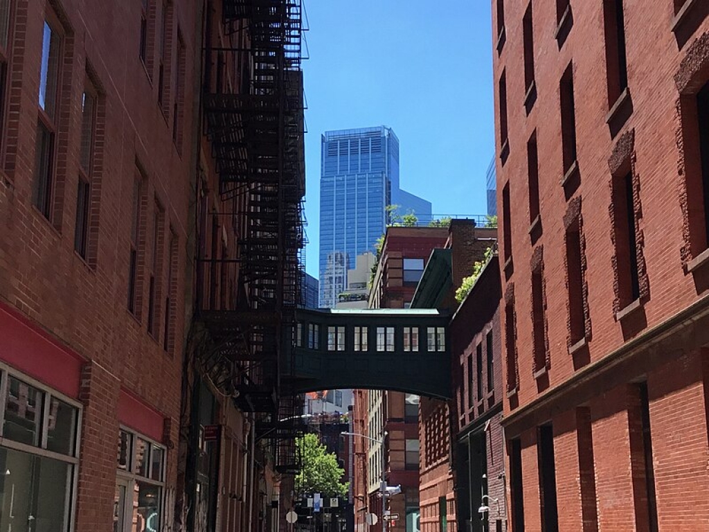 Staple Street Skybridge