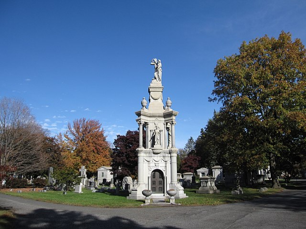 Woodlawn Cemetery