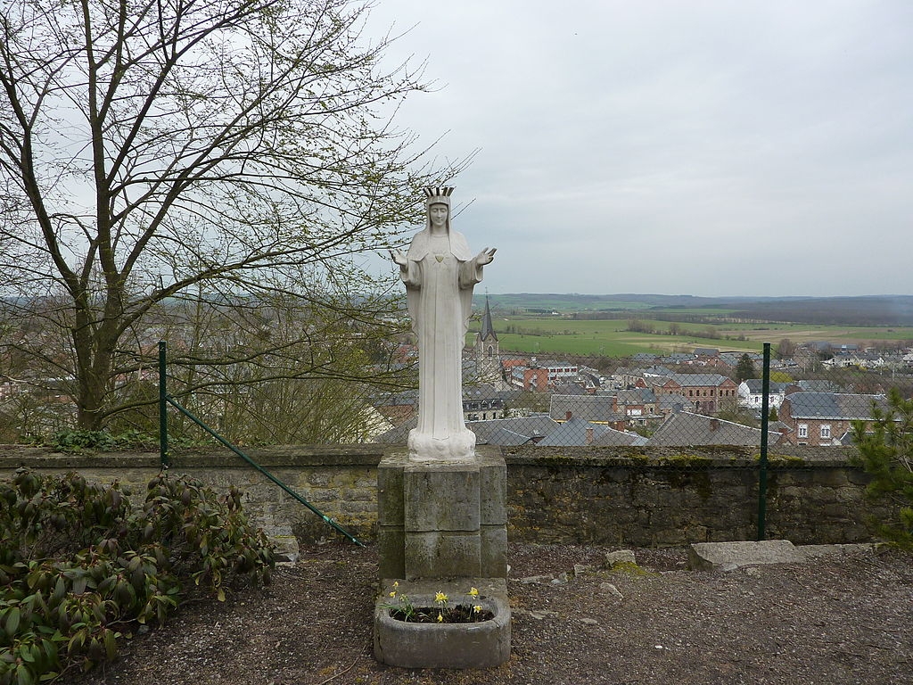 Statue Notre-Dame de Beauraing