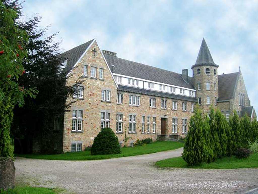 Monastère Saint-Remacle de Wavreumont