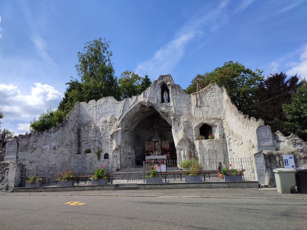 Grotte Notre-Dame de Lourdes de Vaux-sur-Sûre