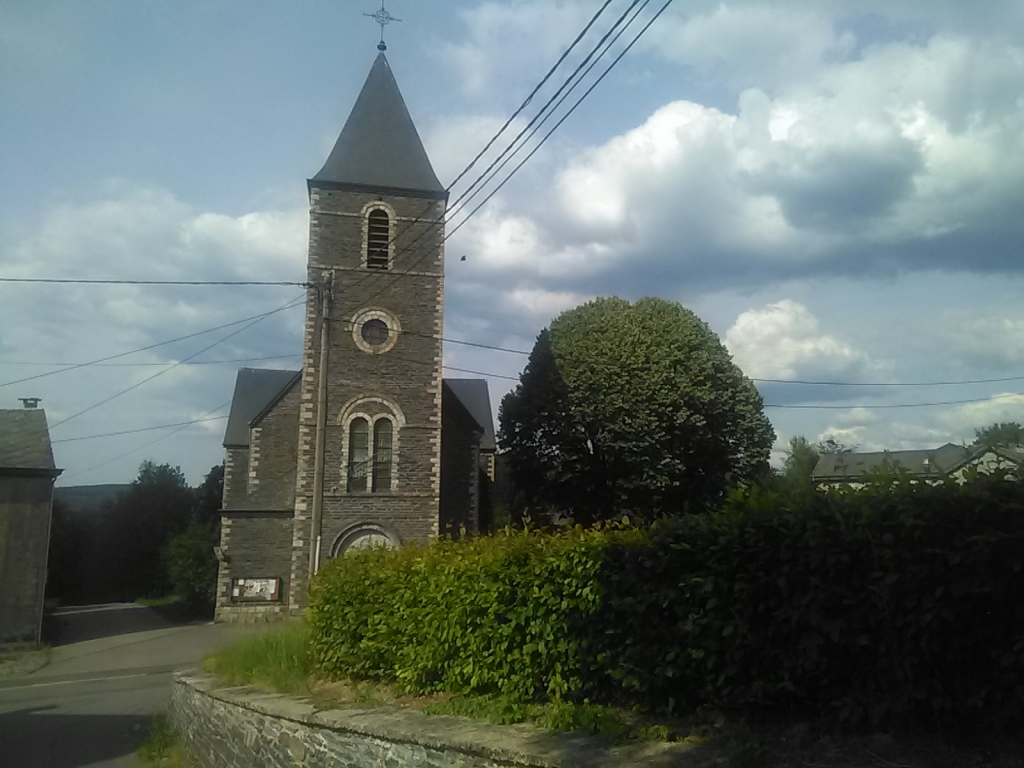 Eglise Saint-Isidore de Neuville