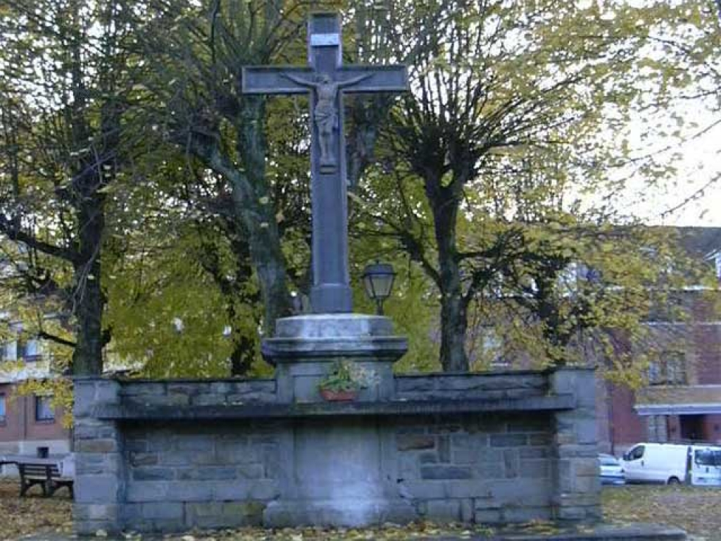 Croix de la Place du Parc