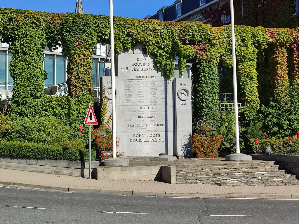 Monument aux morts de Bastogne