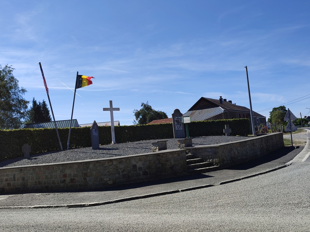 Monument Xavier Henrard