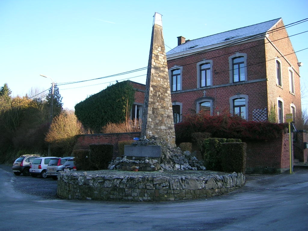 Monument aux morts et aux combattants de Comblain-la-Tour