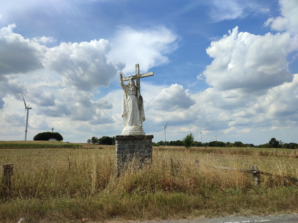 Statue du Christ-roi de Bourcy