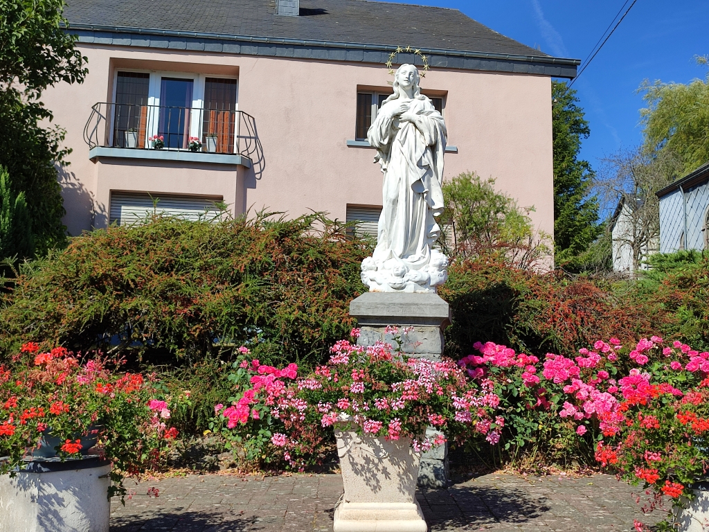 Statue de la Vierge de Grandvoir